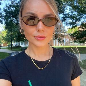 Meet your Posher, Kayla